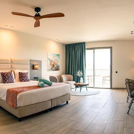 Dolphin Suites & Wellness Curacao Willemstad Ngoại thất bức ảnh