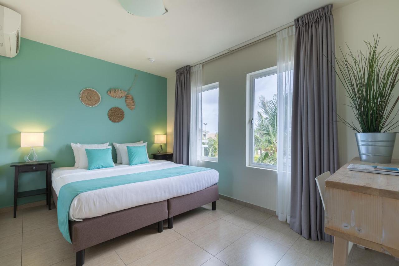 Dolphin Suites & Wellness Curacao Willemstad Ngoại thất bức ảnh