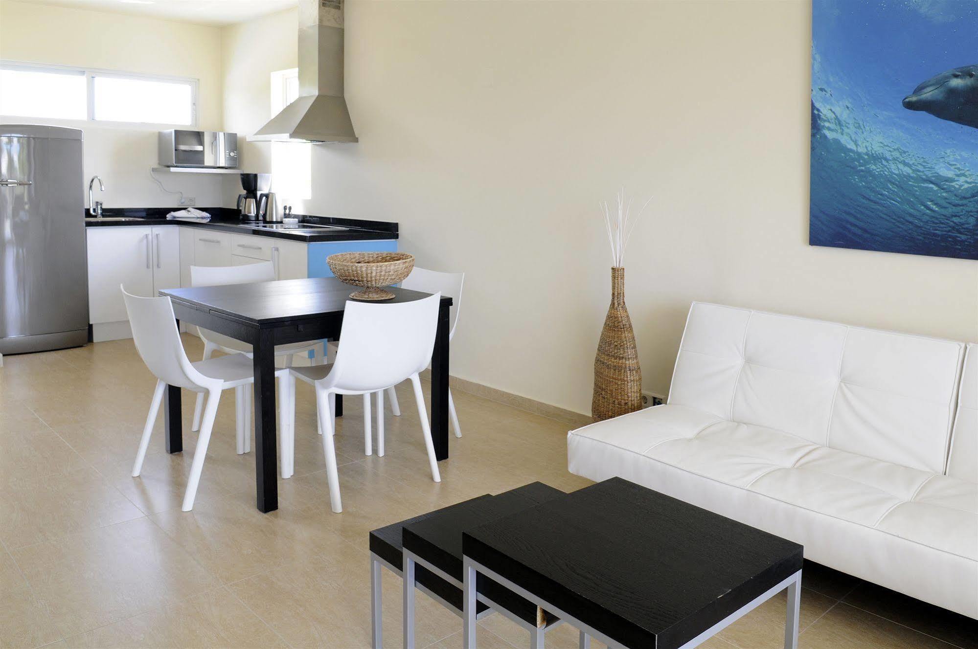 Dolphin Suites & Wellness Curacao Willemstad Ngoại thất bức ảnh