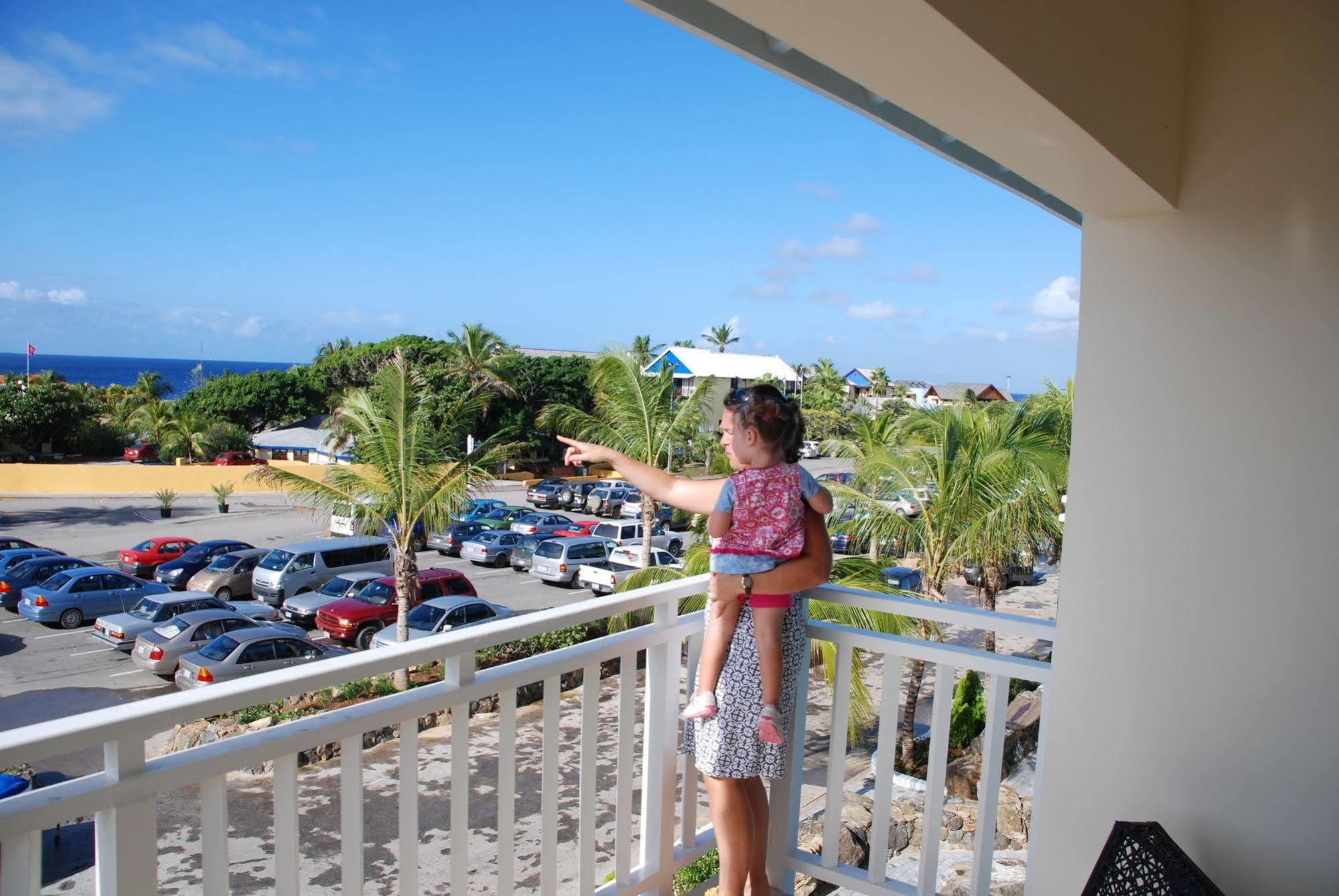 Dolphin Suites & Wellness Curacao Willemstad Ngoại thất bức ảnh